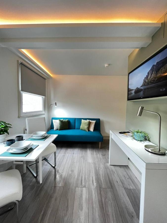 Apt 11 Seaside Serenity Chic Studio Steps To Beach برايتون المظهر الخارجي الصورة