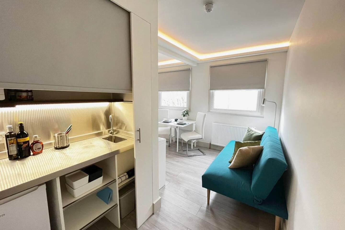 Apt 11 Seaside Serenity Chic Studio Steps To Beach برايتون المظهر الخارجي الصورة