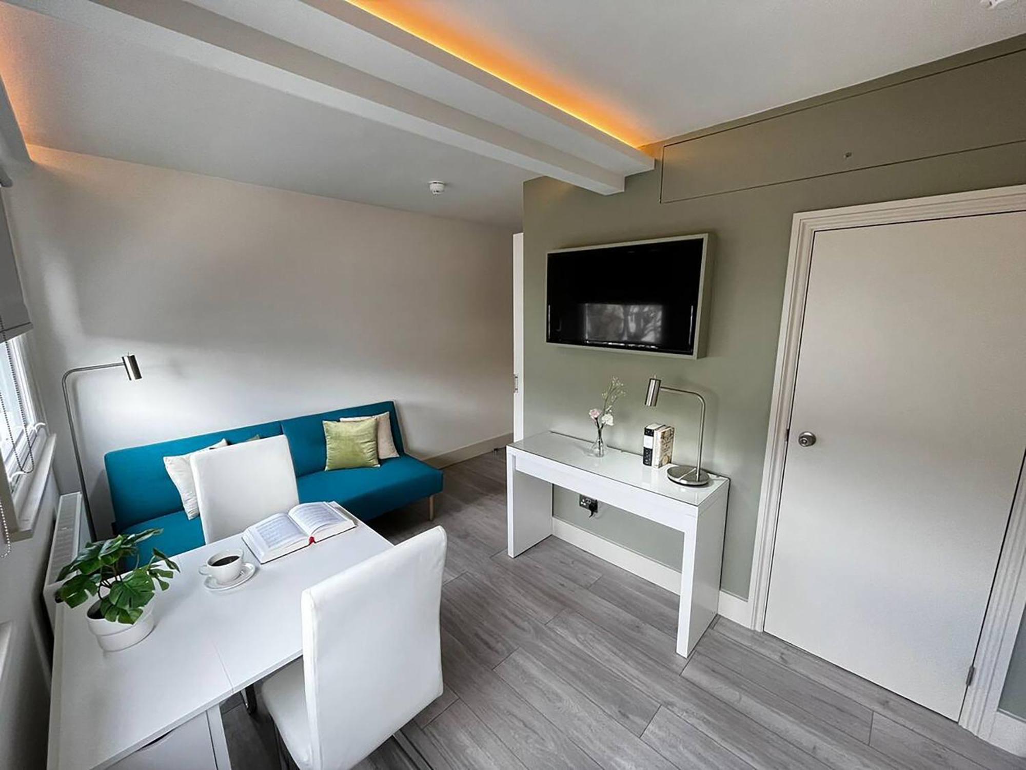 Apt 11 Seaside Serenity Chic Studio Steps To Beach برايتون المظهر الخارجي الصورة
